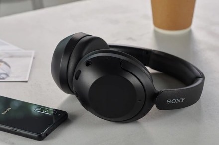 These Sony noise-canceling headphones are $100 off exquisite now