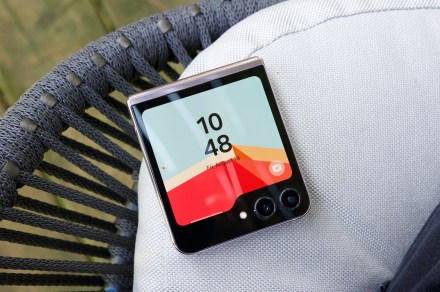 I believed I’d hate the Galaxy Z Flip 5 — till I modified one thing