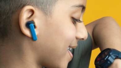 These formative years’ earbuds let sound in robotically