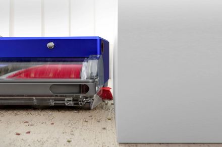 Dyson 360 Vis Nav vs. Roborock S8 Skilled Extremely: Which is the upper robot vacuum?